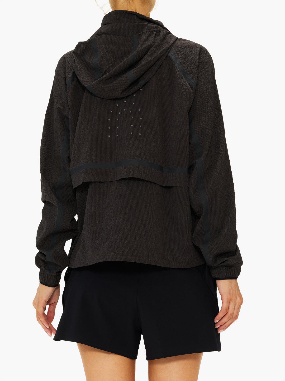On Women's Performance Volt Jacket 2 W