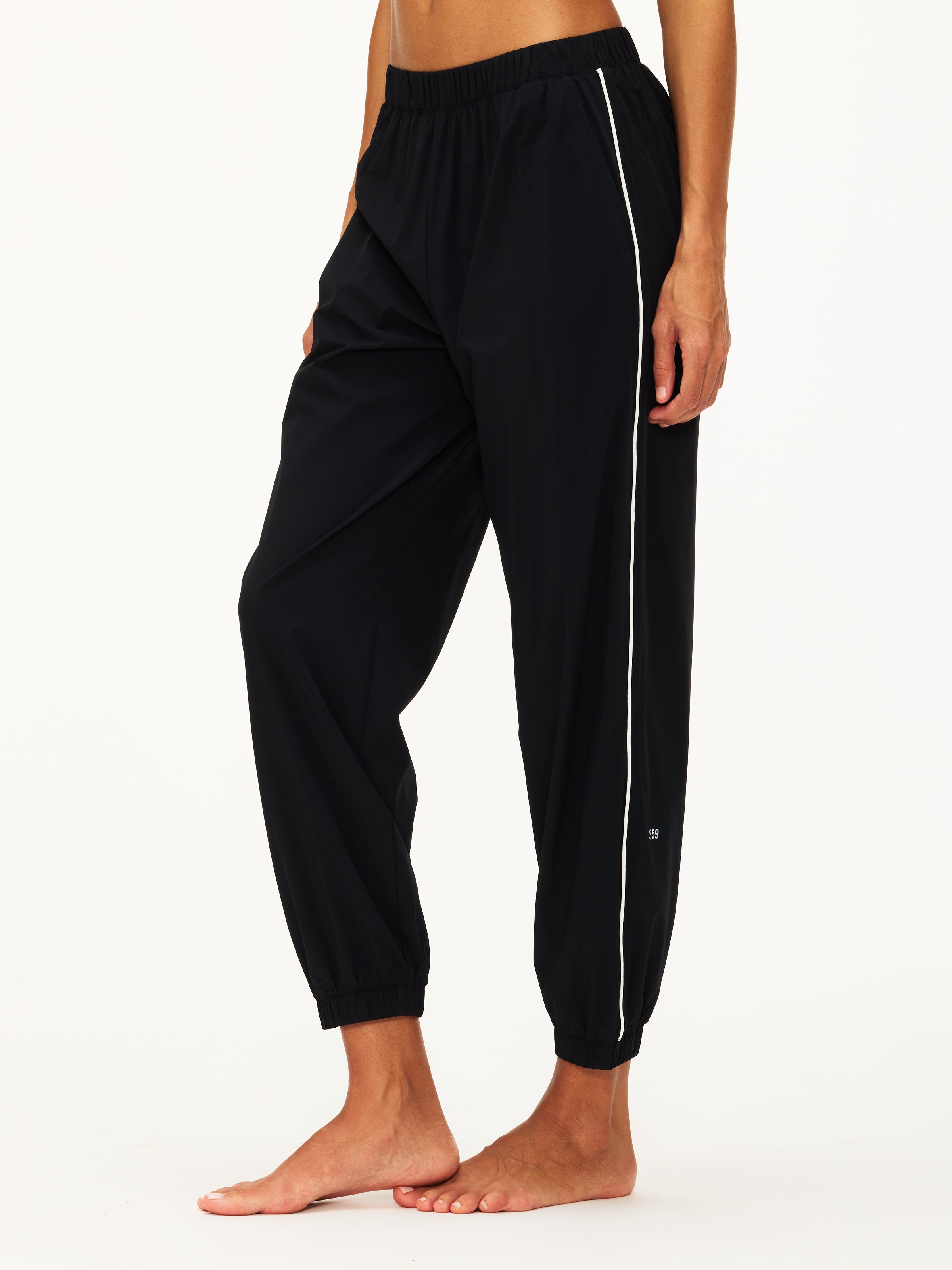 Splits59 Megan Woven Nylon Jogger W/ Piping