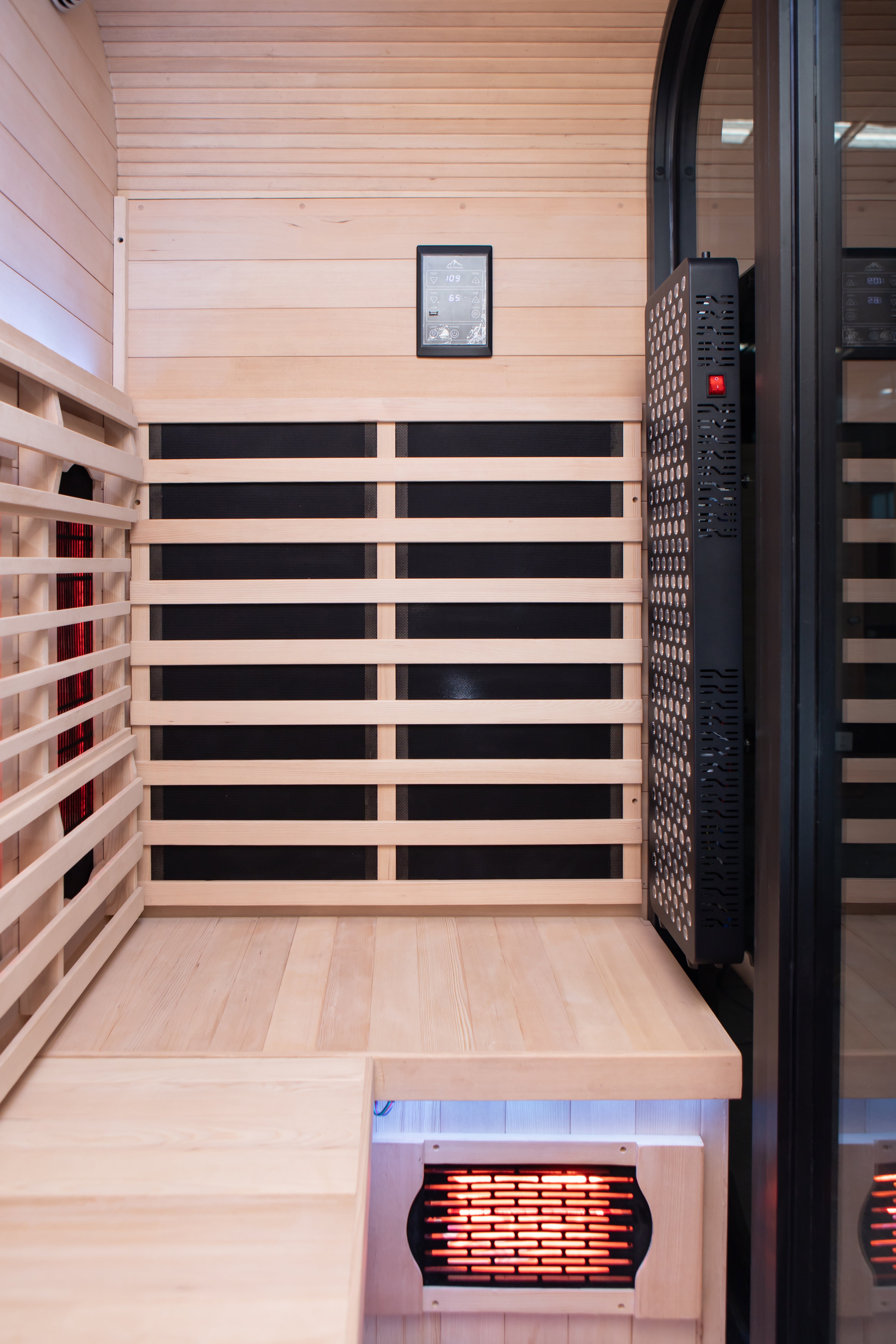 El Capitan 4-Person Outdoor Full Spectrum Infrared Sauna with Full-Body Medical-Grade Red Light Therapy and Smart WiFi App Control