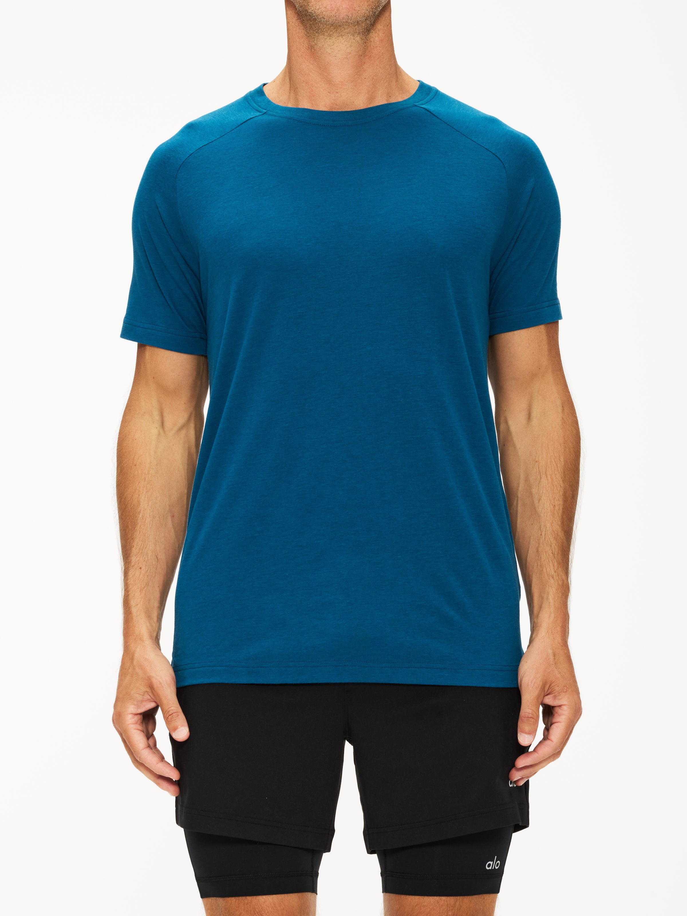 Alo Yoga The Triumph Crew Neck Tee