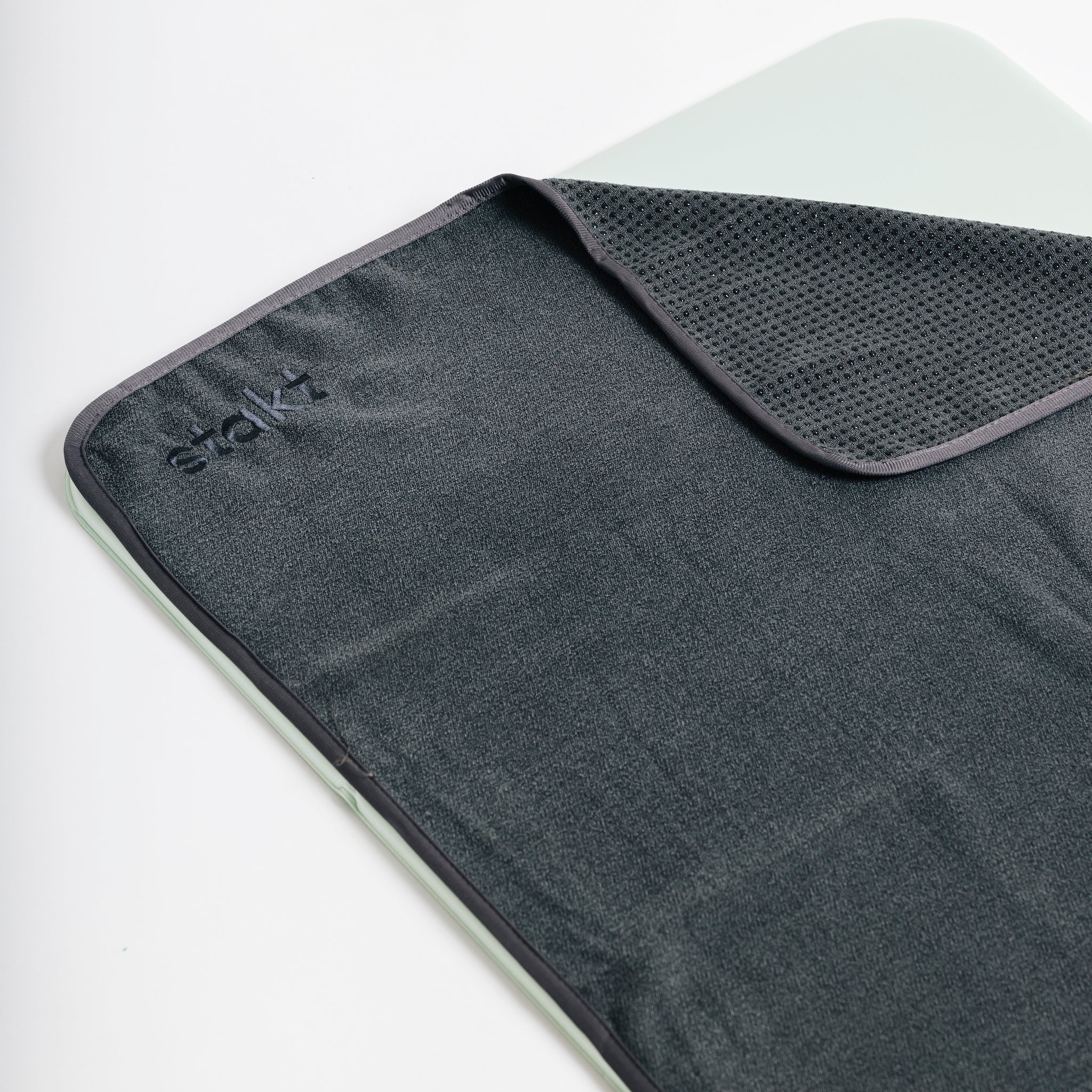 The Mat Towel