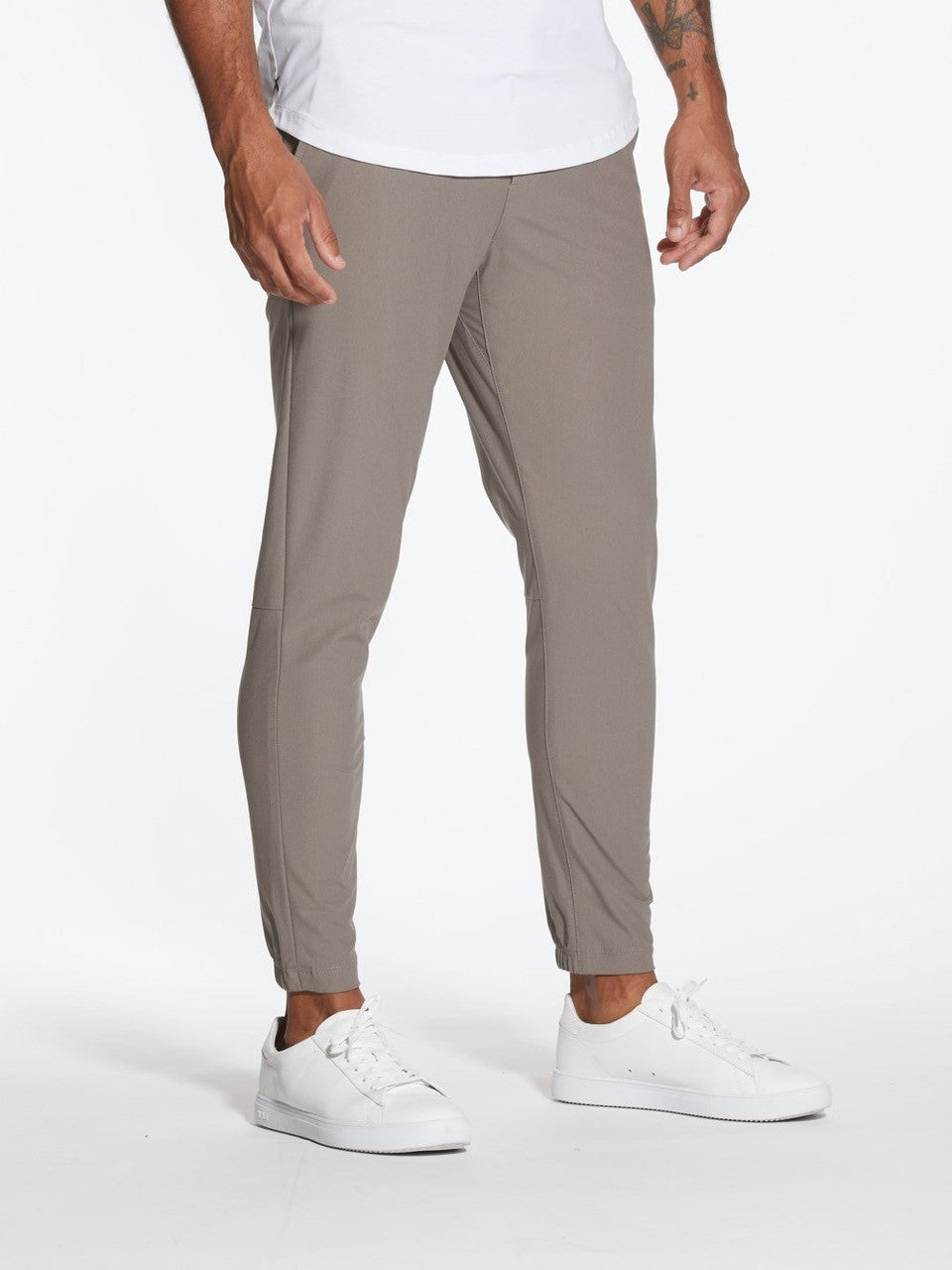 Cuts Ao Jogger