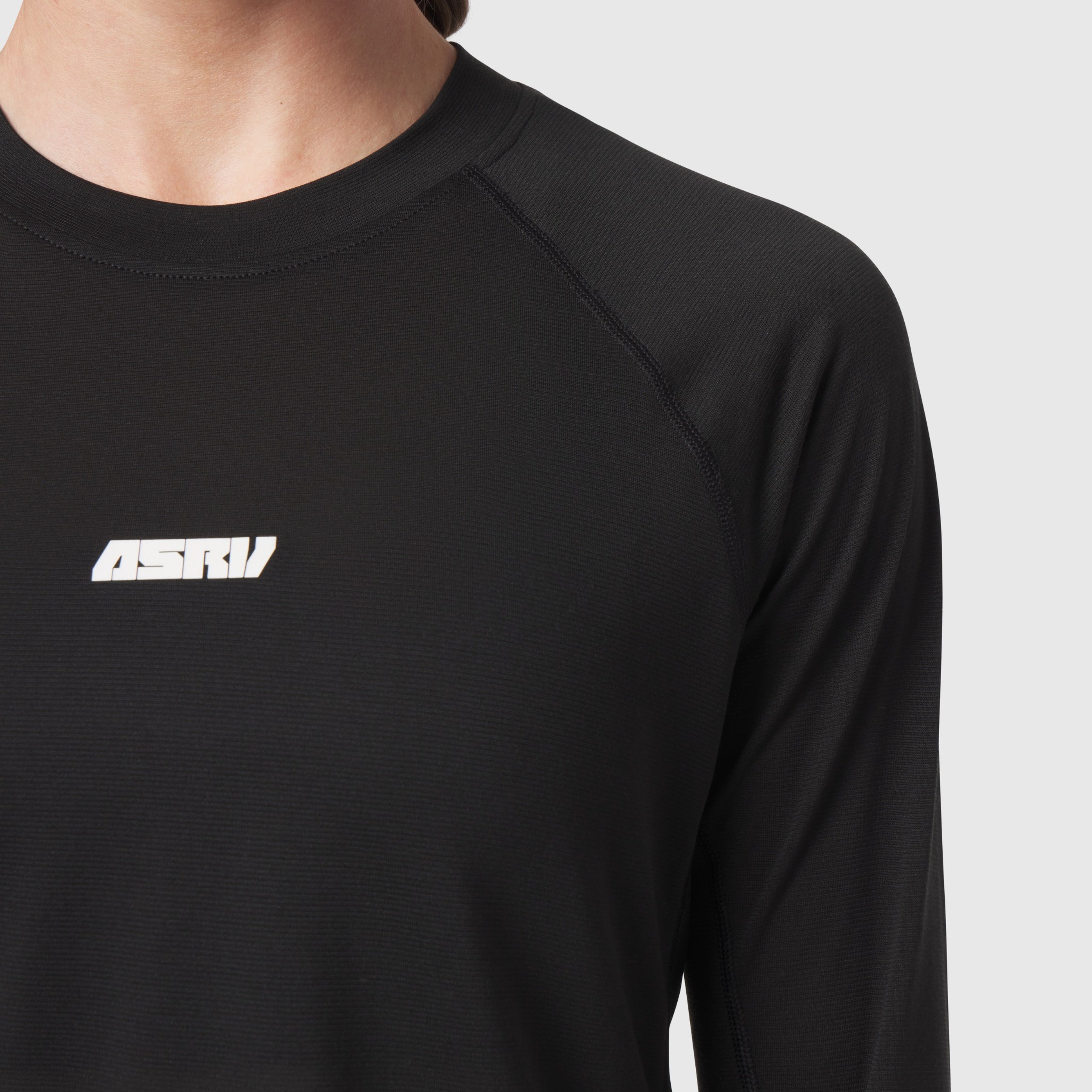 W052. Polartec® Delta  Longsleeve - Black