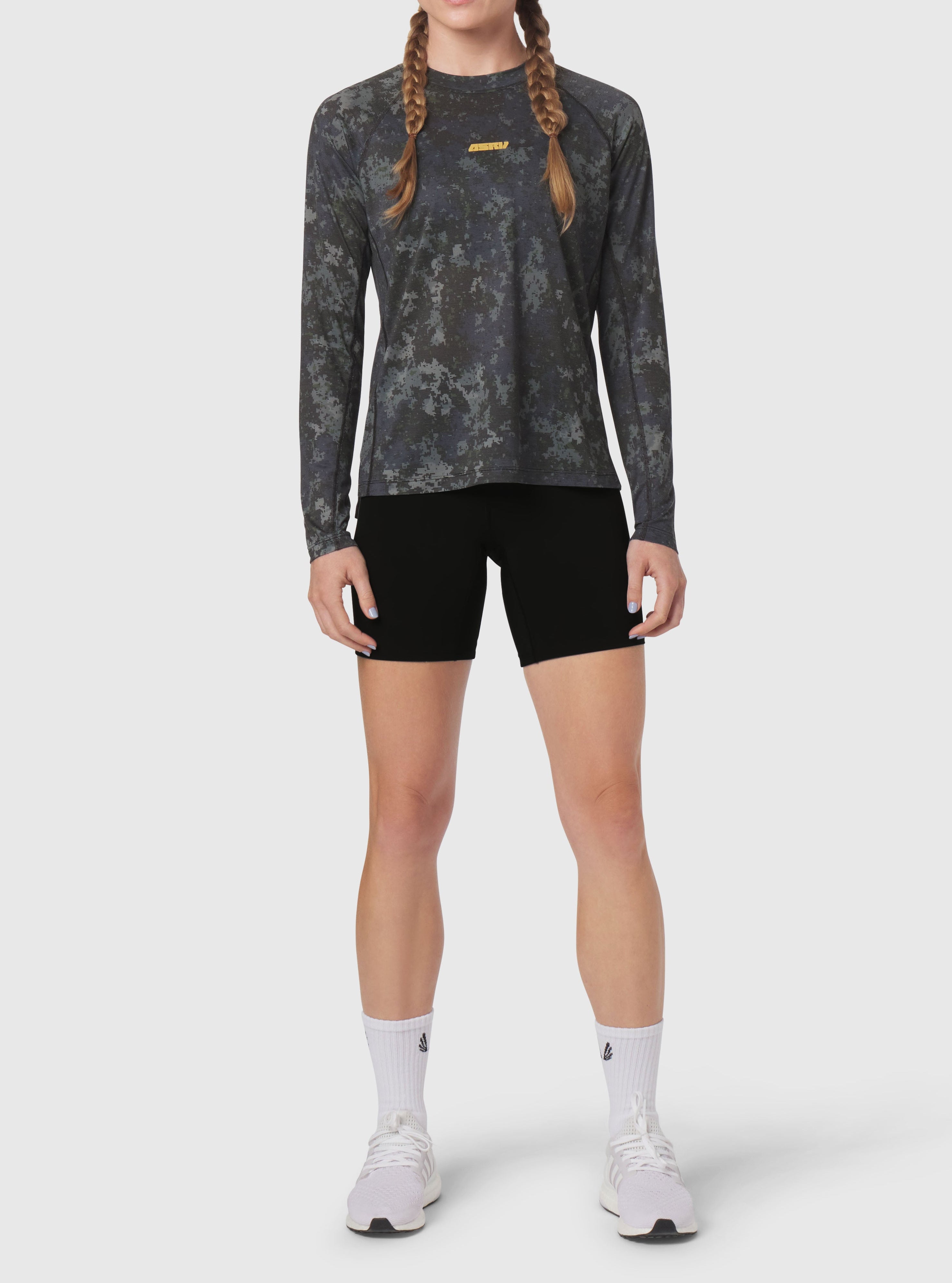 W052. Polartec® Delta  Longsleeve - Pixel Camo