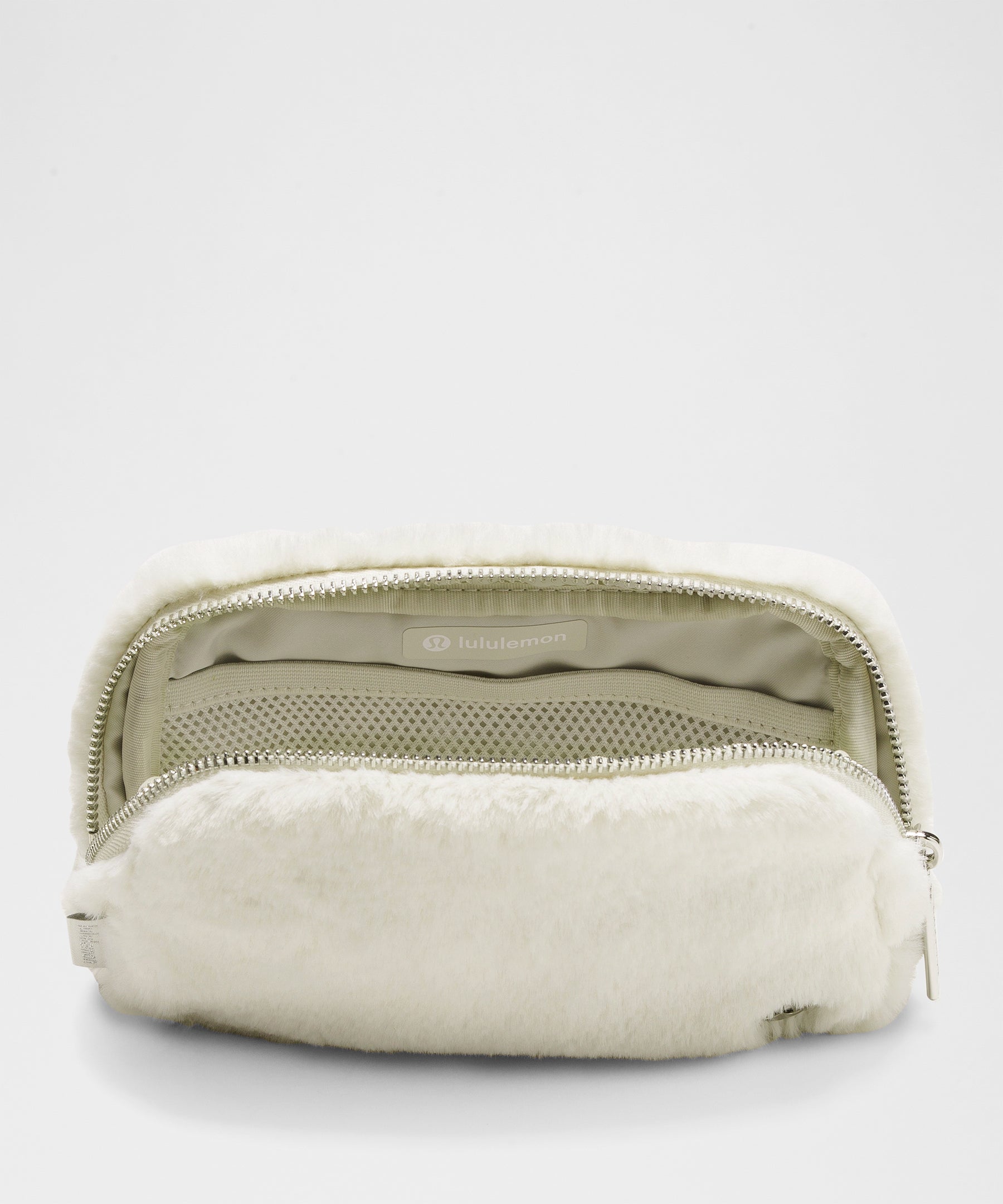 Lululemon Everywhere Belt Bag - Plush Fleece