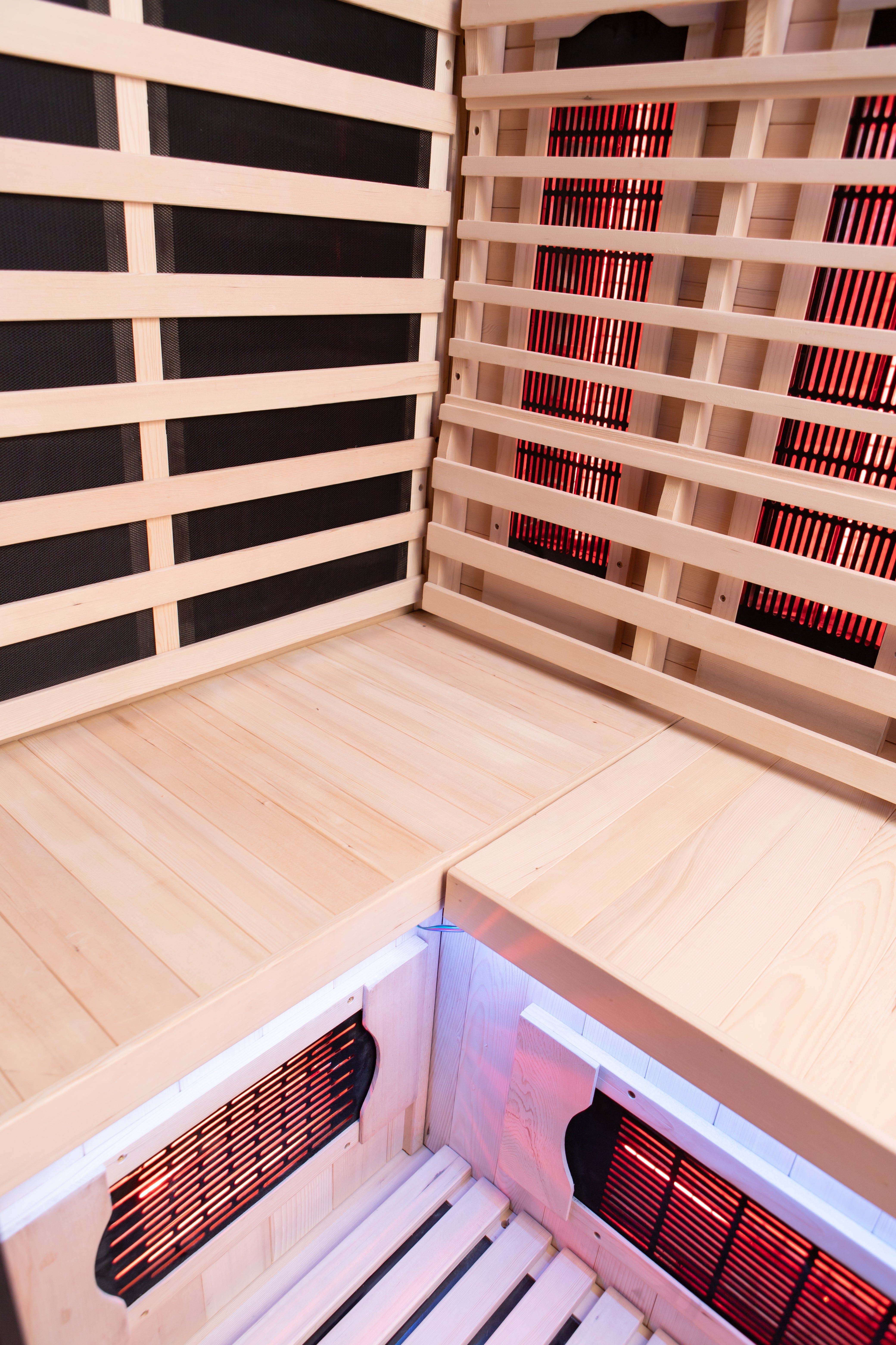 El Capitan 4-Person Outdoor Full Spectrum Infrared Sauna with Full-Body Medical-Grade Red Light Therapy and Smart WiFi App Control