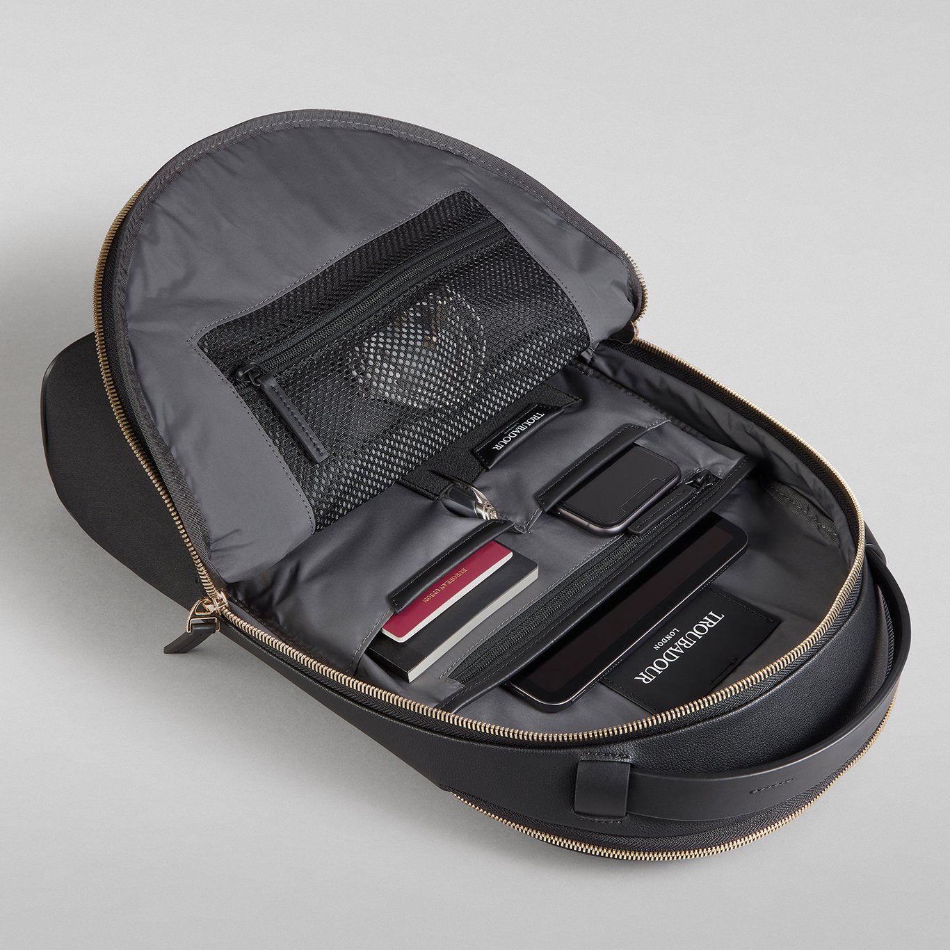 Troubadour Momentum Backpack