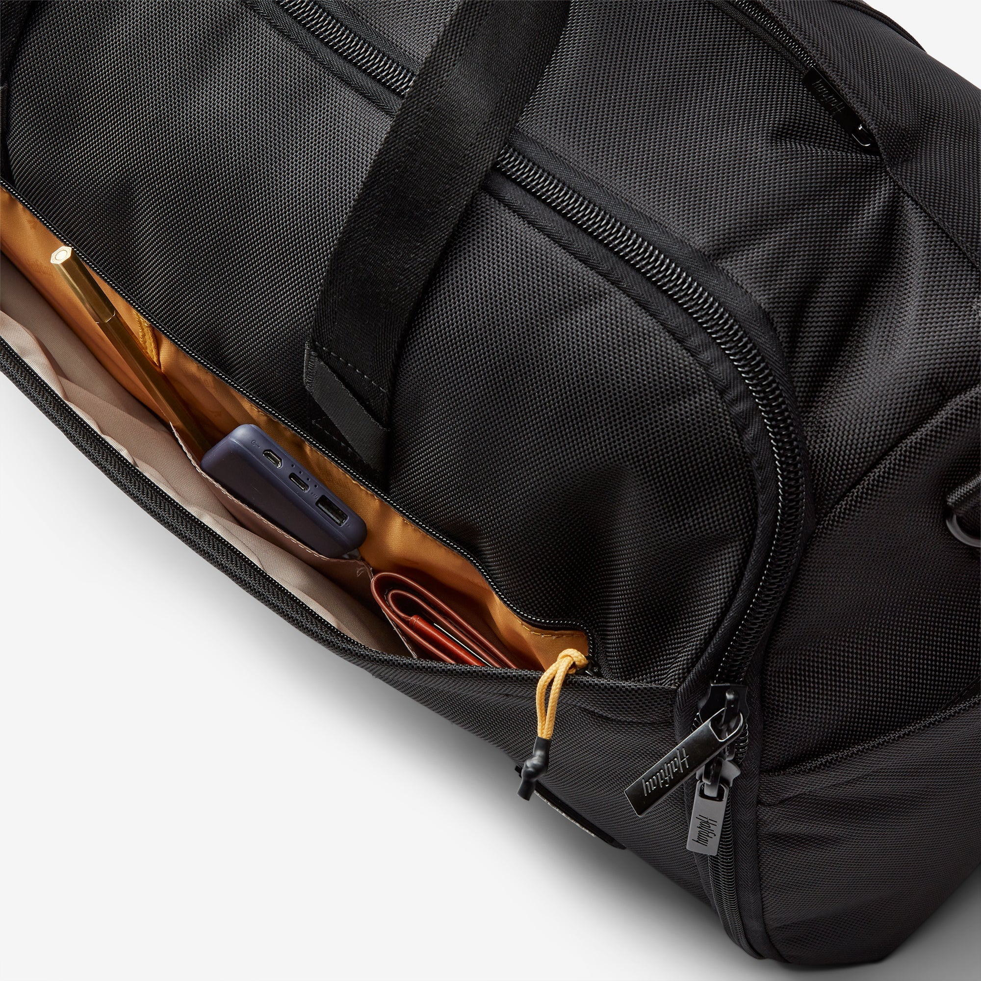 Halfday Travel The Premium Garment Duffel 45L