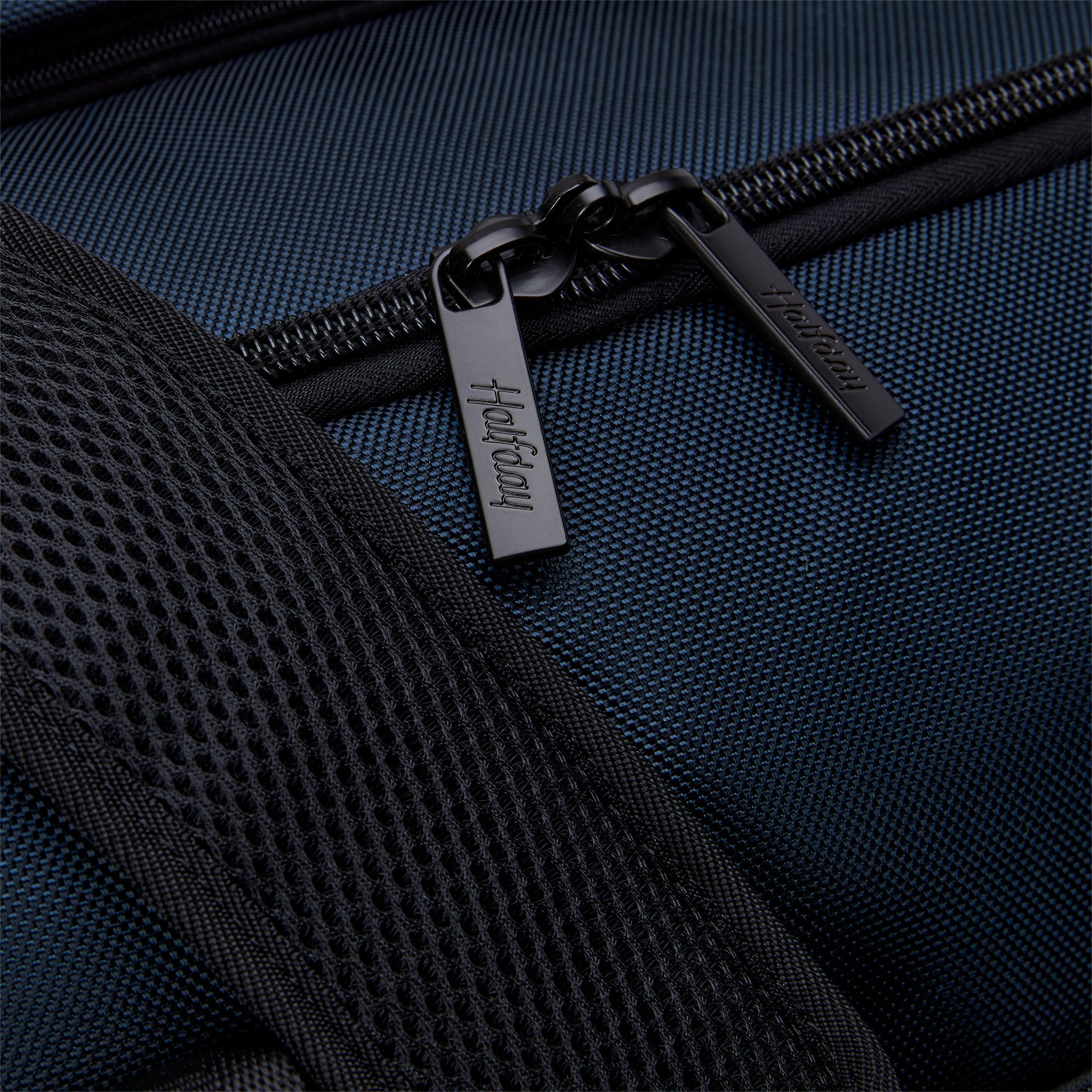 Halfday Travel The Premium Garment Duffel 45L