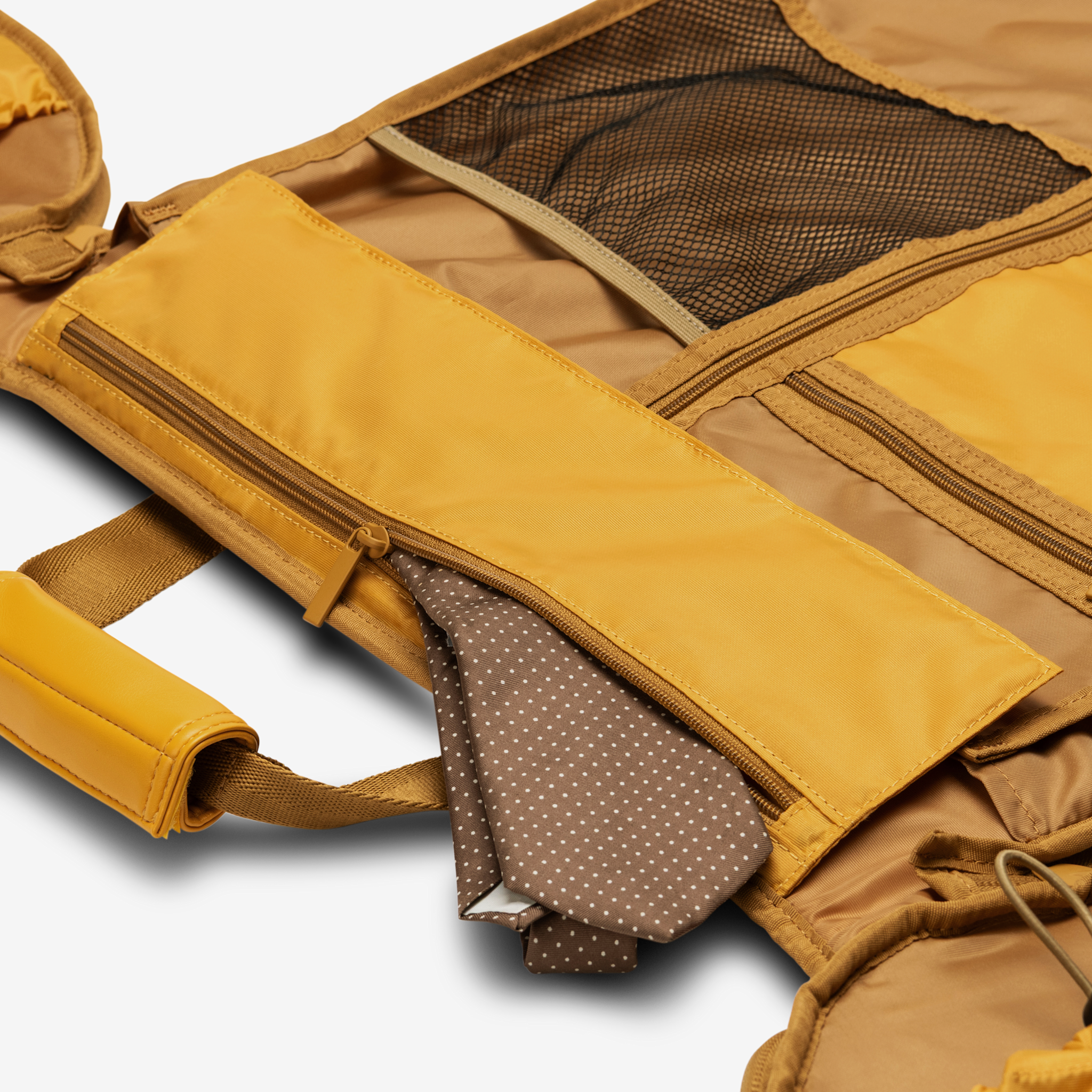 Halfday Travel The Premium Garment Duffel 45L