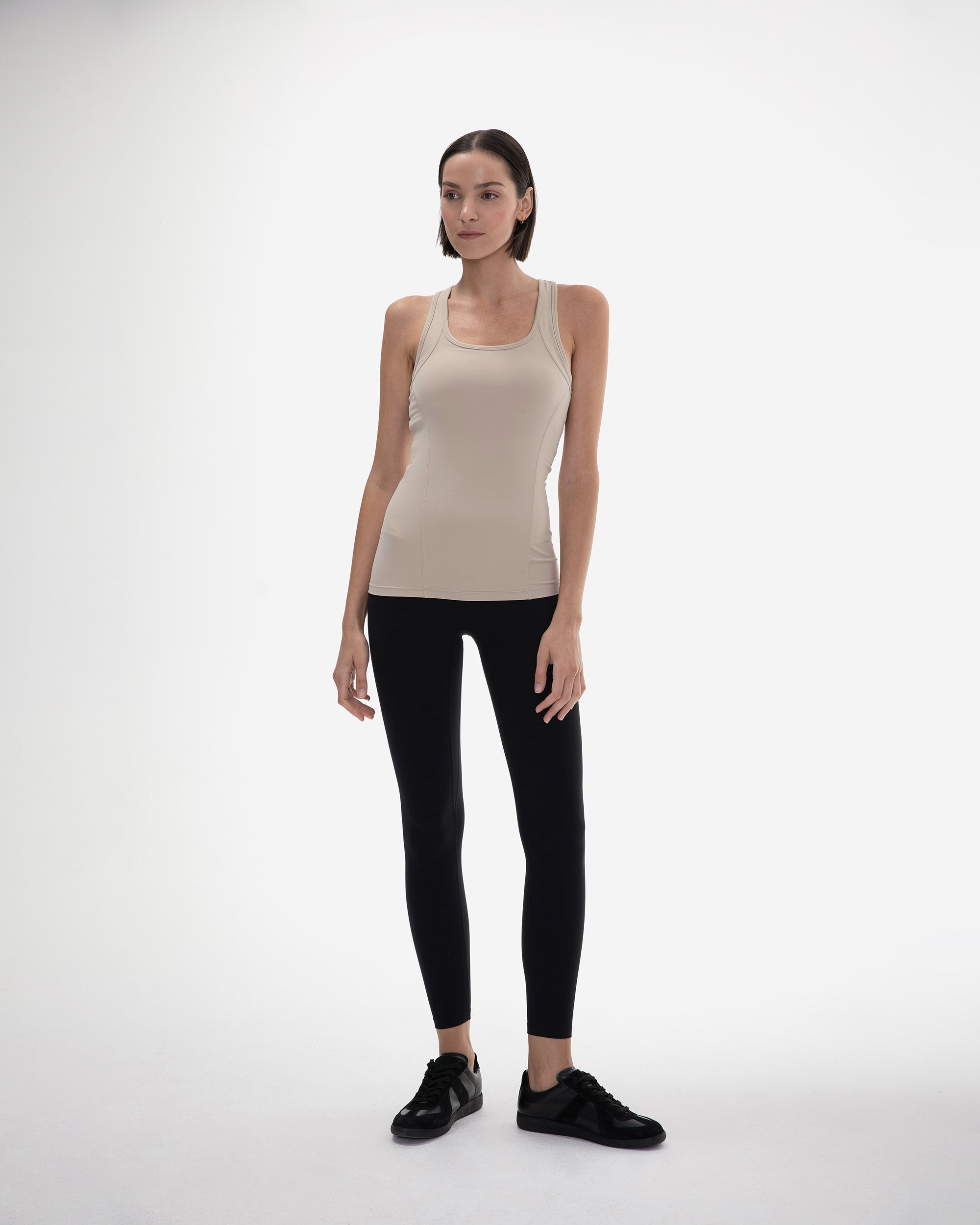 TARA TOP